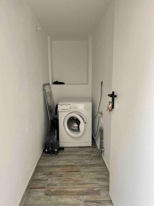 Toulon: Superbe Appartement Atypique 2 Chambres Exteriör bild